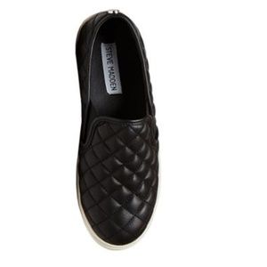 Steve Madden ECENTRCQ BLACK